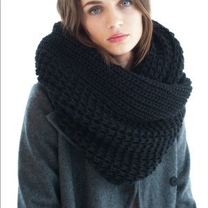 Chunky Hurley infinity scarf